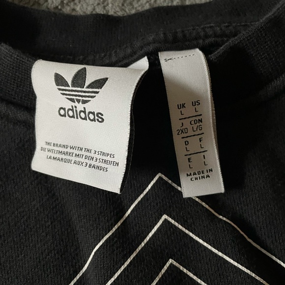 Vintage style Adidas black sweatshirt size LG - Picture 3 of 3
